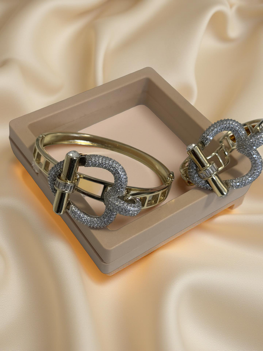 Elegant Gold & Crystal Knot Bangle Bracelet